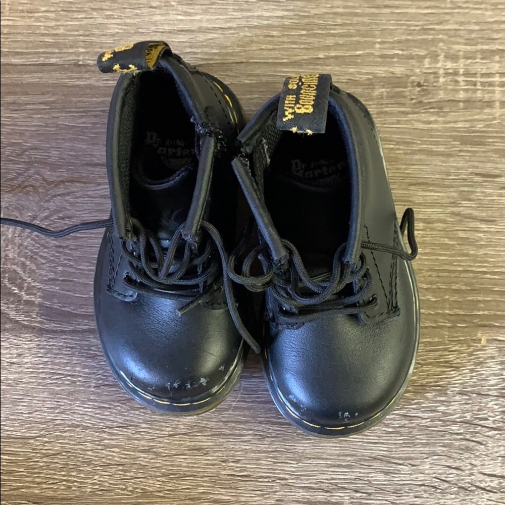 Dr. Martens kids boots | toddler 5 | black